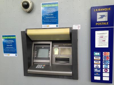 distributeur automatique de billets