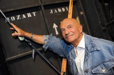 Lecture d'une oeuvre de Jean-Marie LAMBLARD